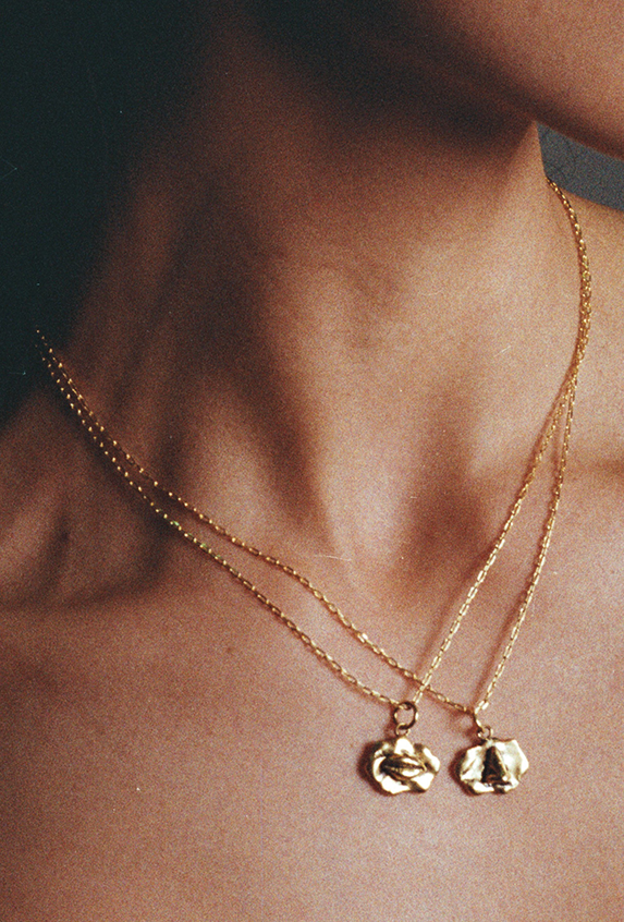 Chain With Surreal Pendant I Eye, Nose or Mouth