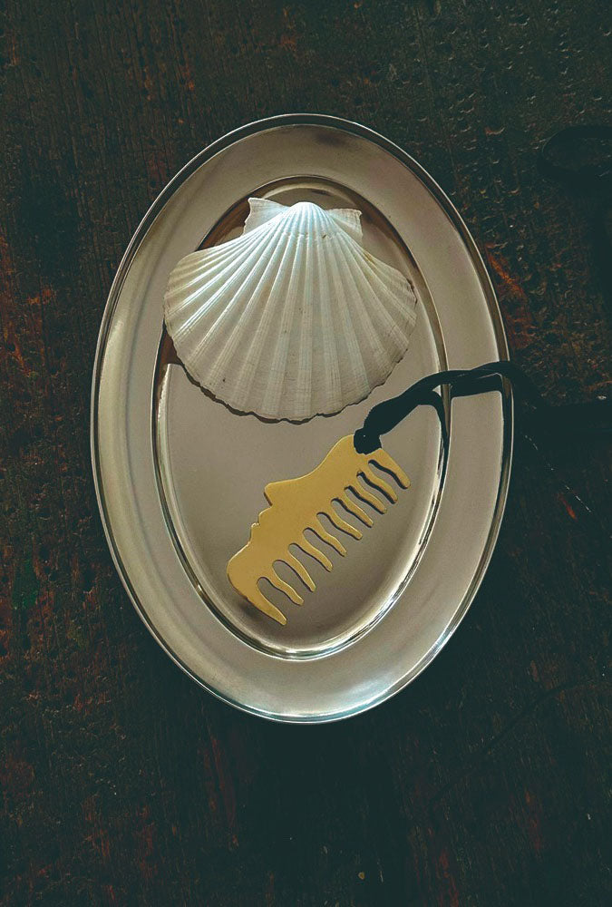 Sirena colgante peine