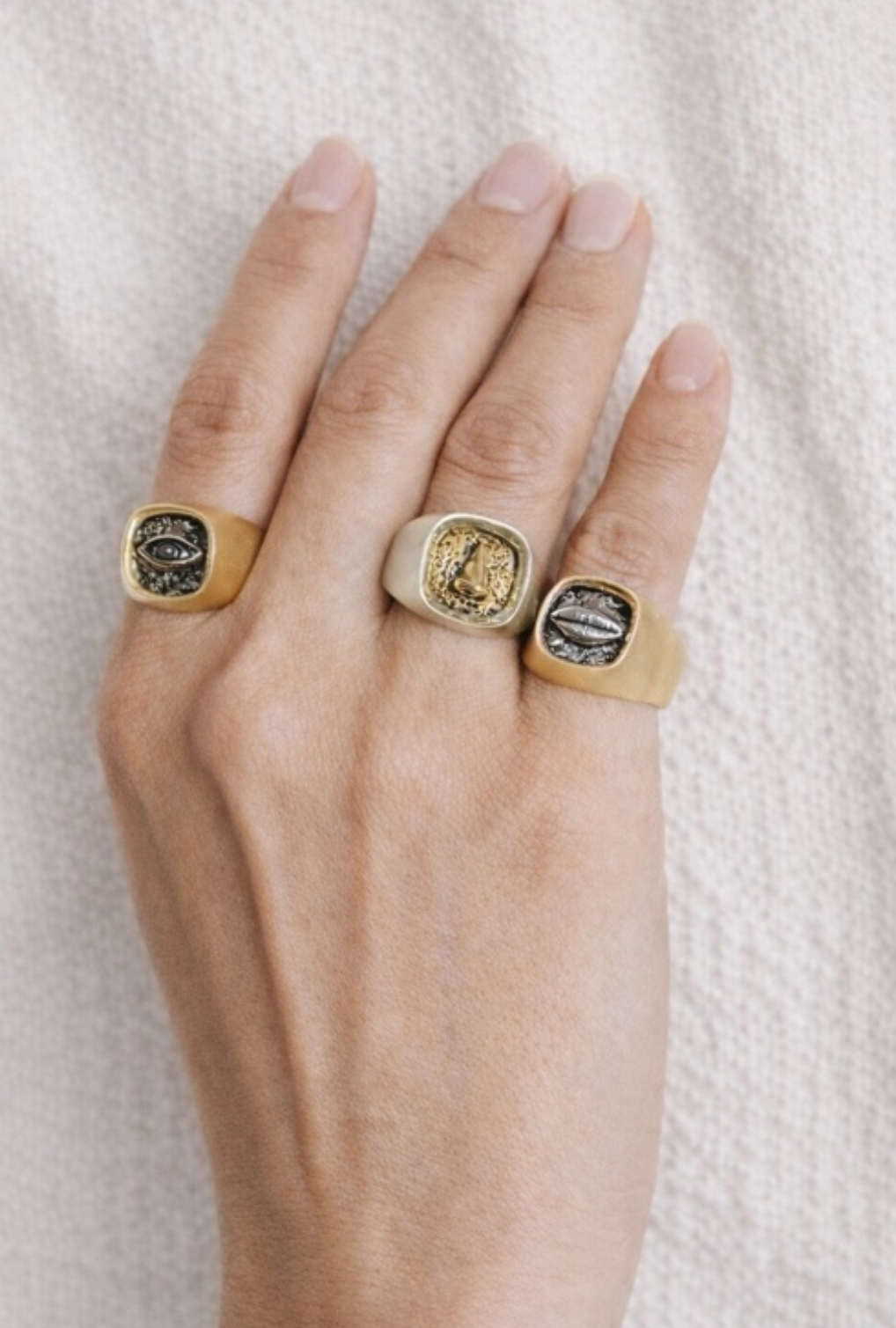anillo tipo graduación, hecho a mano, figura humana, marca mexicana, aleación de latón, plateado, arte, anillo chunky, regalo de cumpleaños para mujer, regalo de aniversario para mujer, regalo para hombre, anillo para hombre, anillo para mujer, diseño mexicano, hecho en México