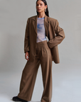 blazer oversized, blazer con hombreras, blazer con inspiración en René Magritte, arte, René Magritte, blazer para mujer, blazer para hombre, regalo para mujer, regalo para hombre, diseño mexicano, marca mexicana, hecho a mano, hecho en México