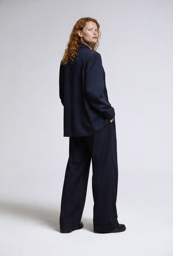 blazer oversized, blazer moderno, blazer decorado con copas de brassier, blazer con hombreras, blazer para mujer, blazer para hombre, regalo para mujer, regalo para hombre, diseño mexicano, marca mexicana, hecho en México, hecho a mano